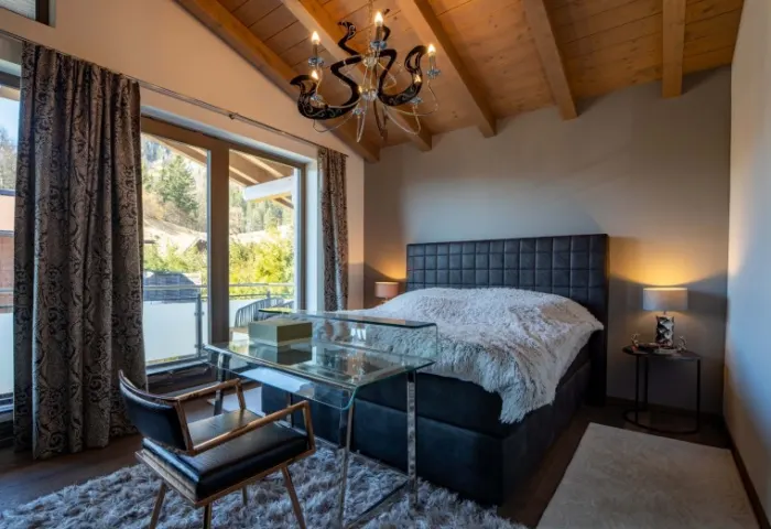 SCHLAFZIMMER