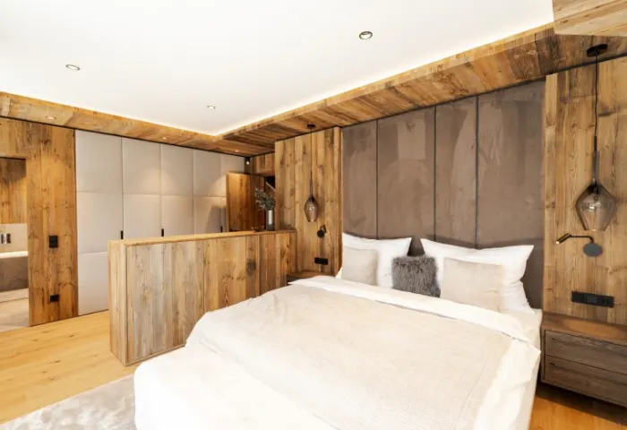 SCHLAFZIMMER
