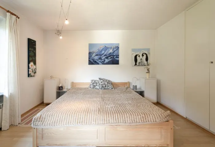 SCHLAFZIMMER