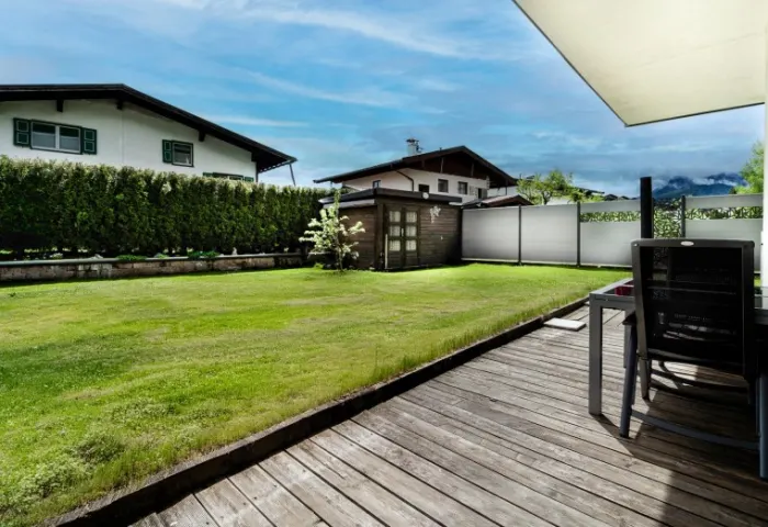 TERRASSE + GARTEN